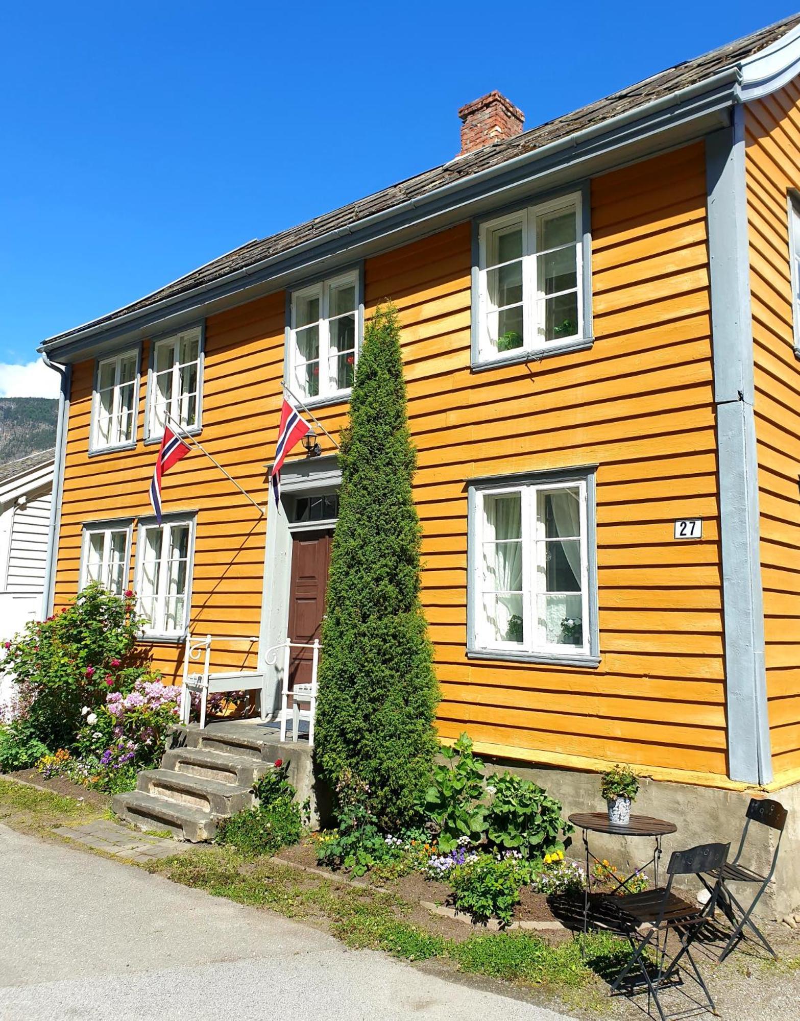 Kvammehuset Pa Gamle Laerdalsoyri Villa Eksteriør bilde